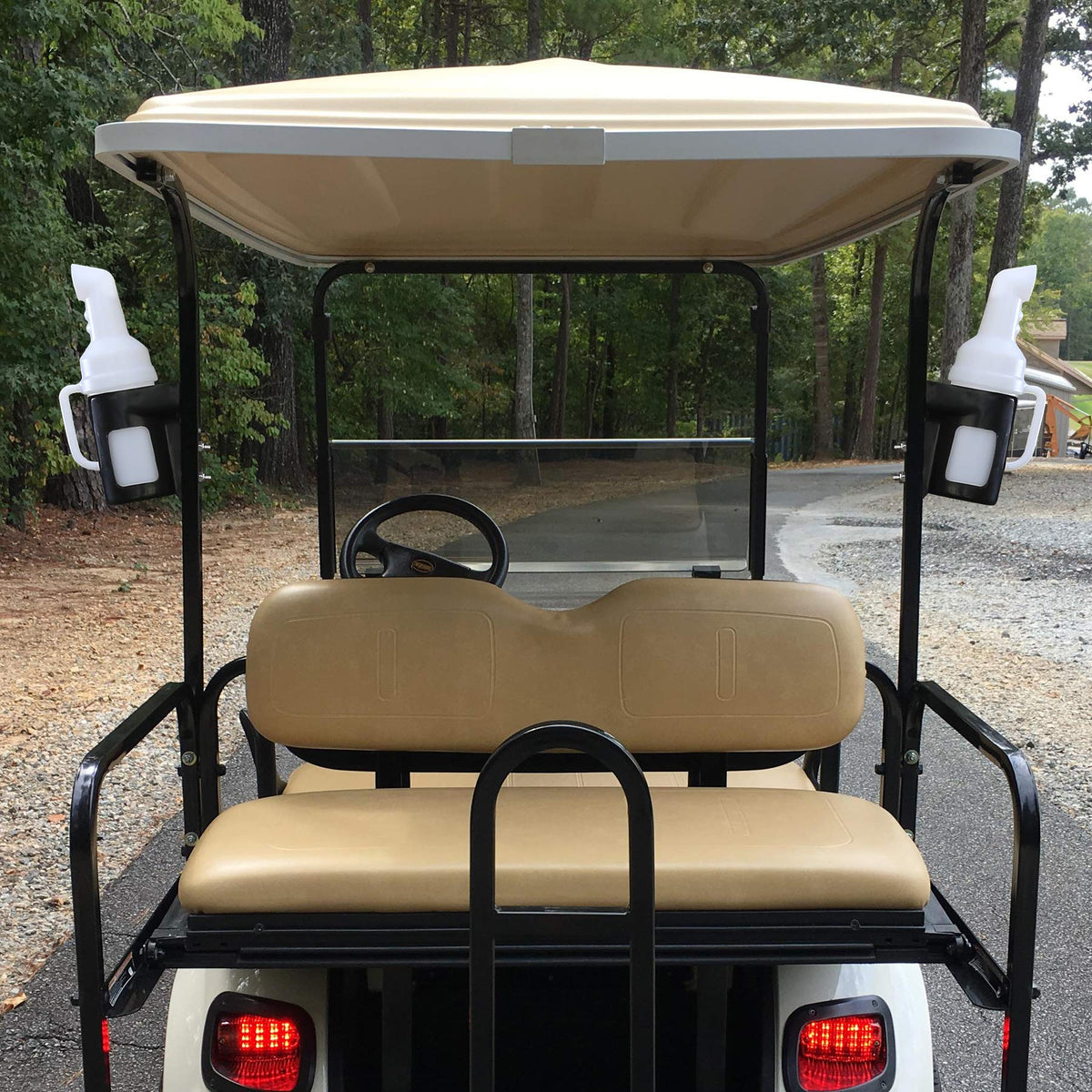 10L0L Curved neck design keeps rain out during use