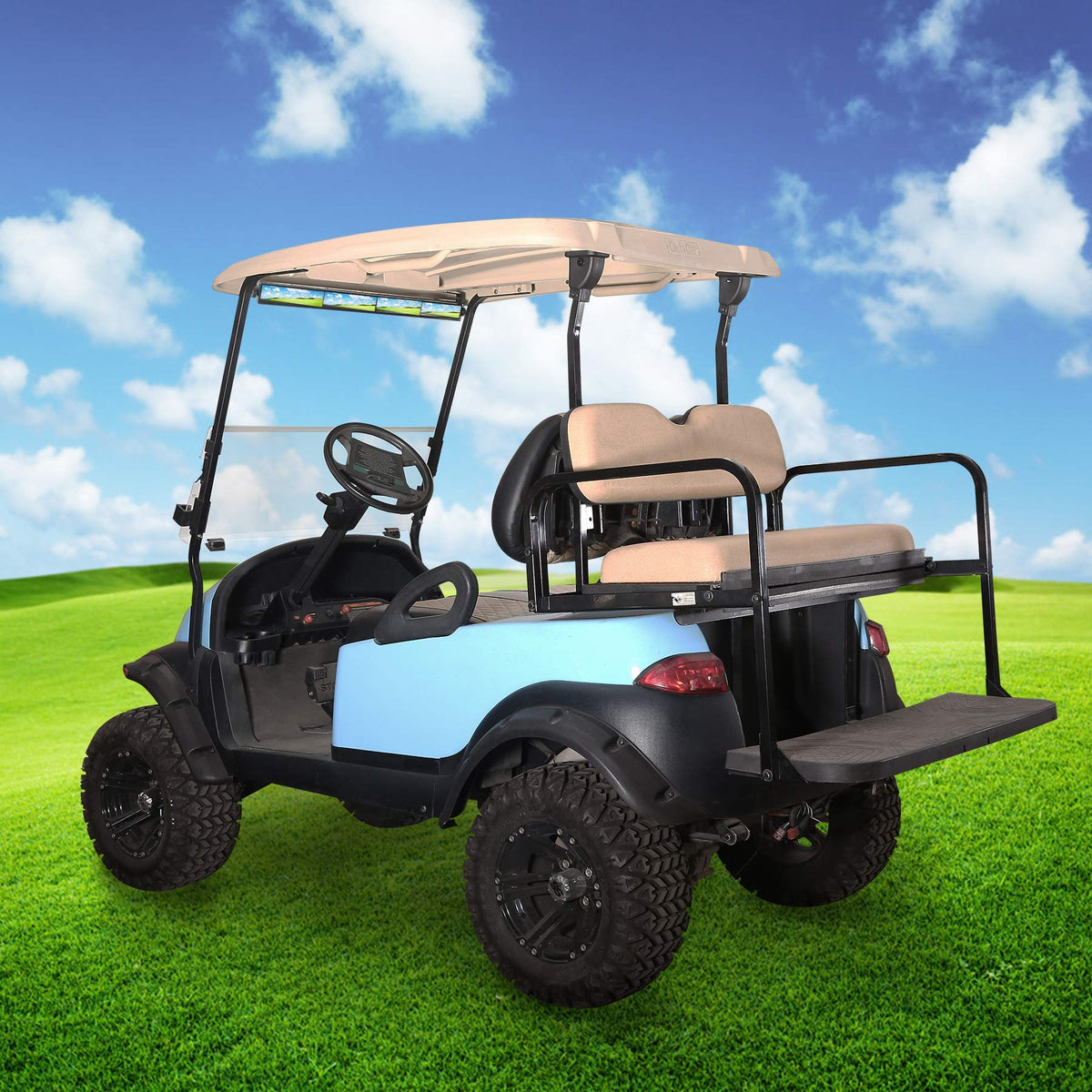 10L0L 358-inch panoramic lens enhances rear awareness for safe parking.