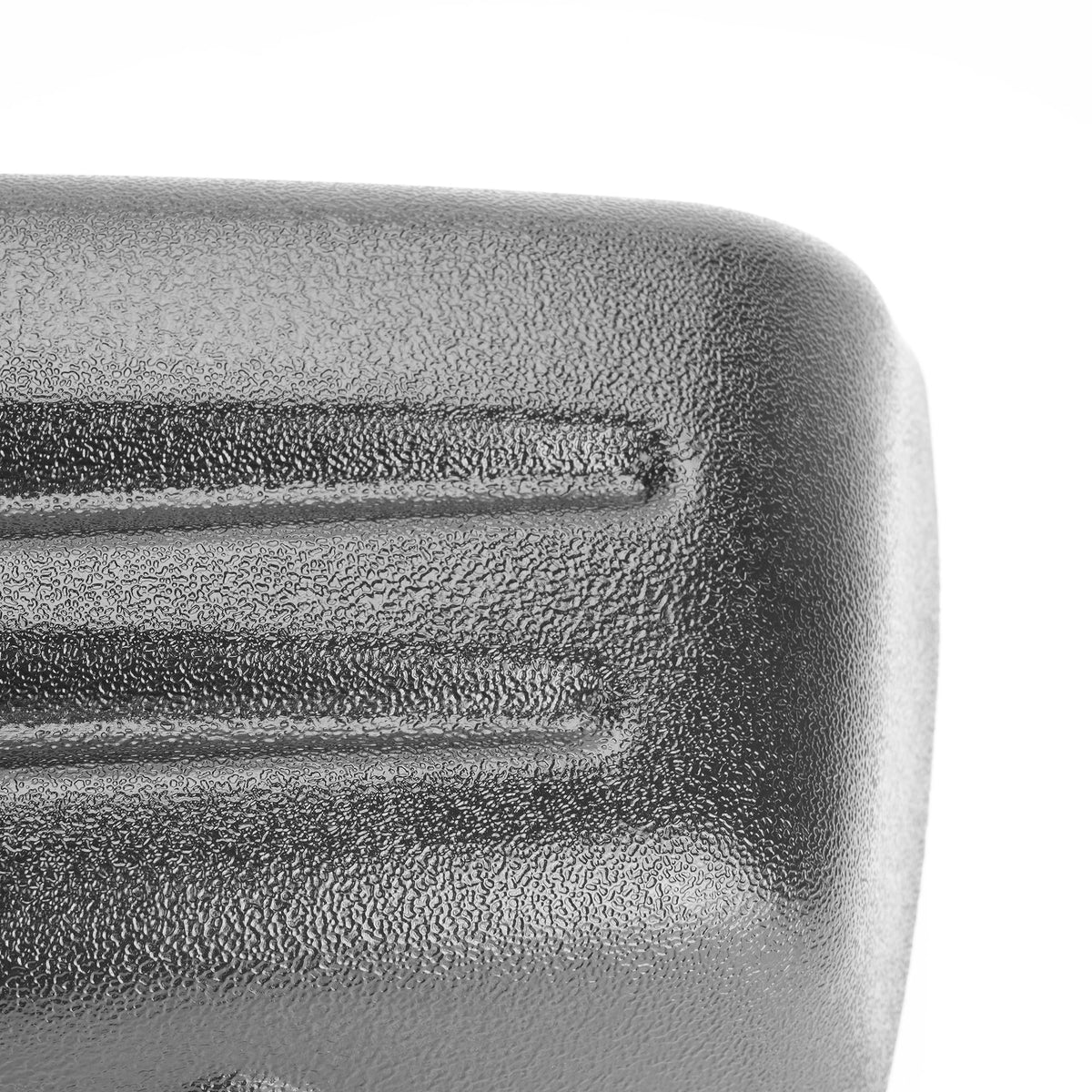 10L0L Yamaha G29 front bumper in black plastic, durable protection for everyday use.