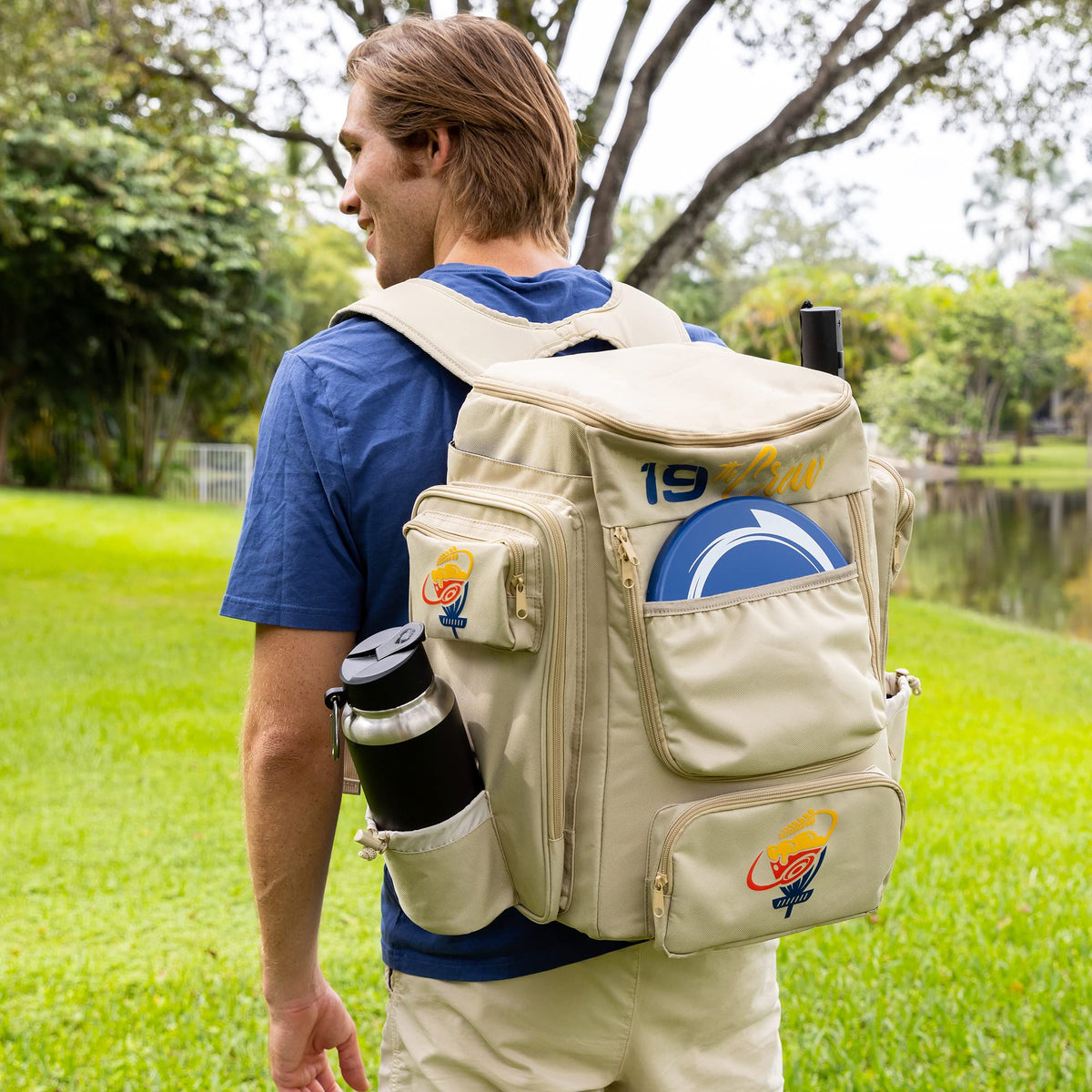Bottom plastic studs protect the bag on damp ground
