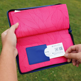 2thpart Inside zippered valuables pouch protects small items during rounds.