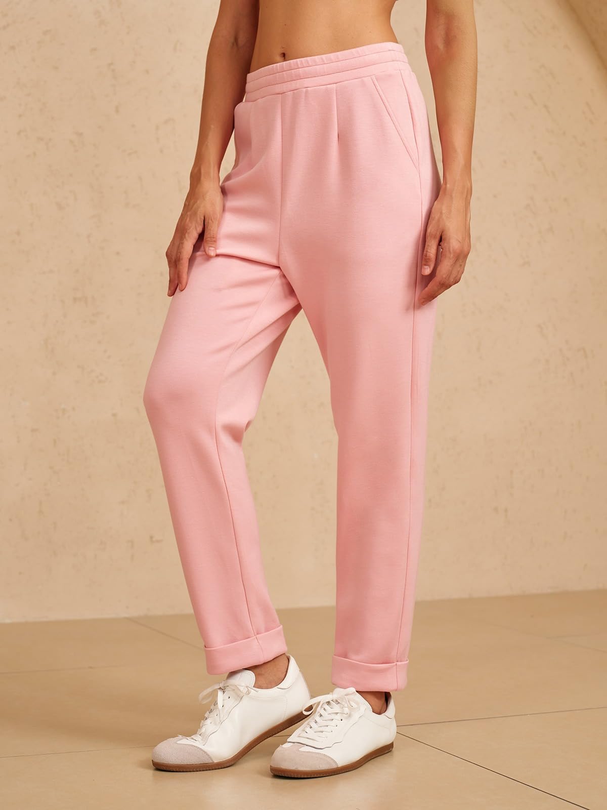 ACEGOLFS women's golf pants pocket detail pink, secure pockets for essentials during play.