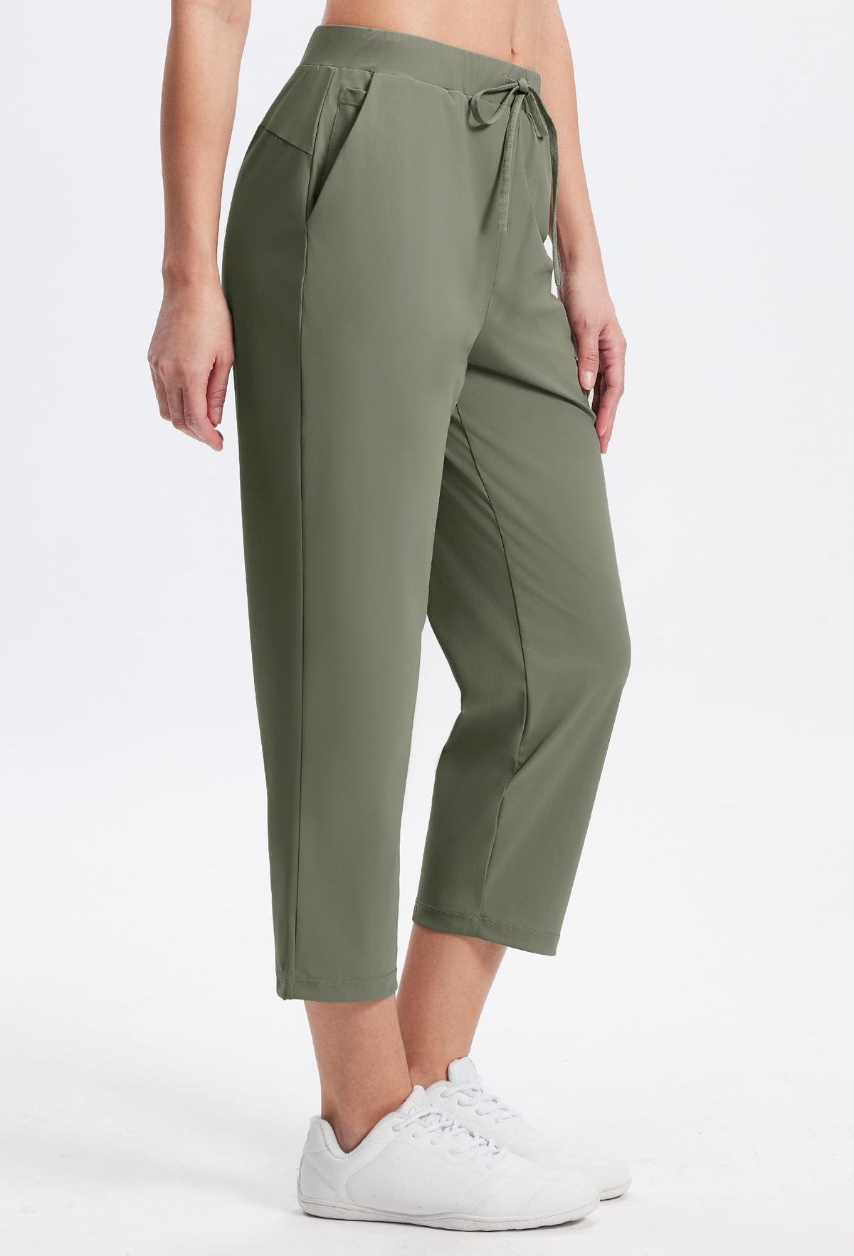 Alaroo Rexley high-waist with drawstring offers adjustable, secure fit during daily tasks.