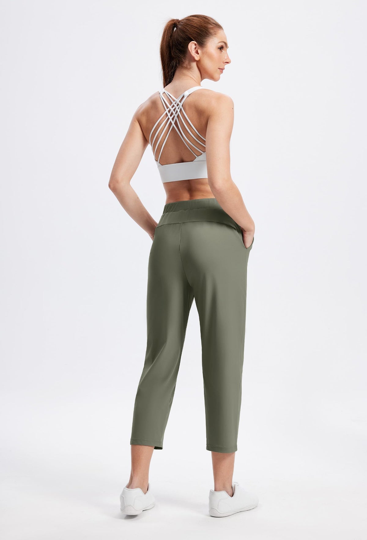 Alaroo Rexley 7/8 pants pair with heels, loafers, or sneakers for versatile looks.