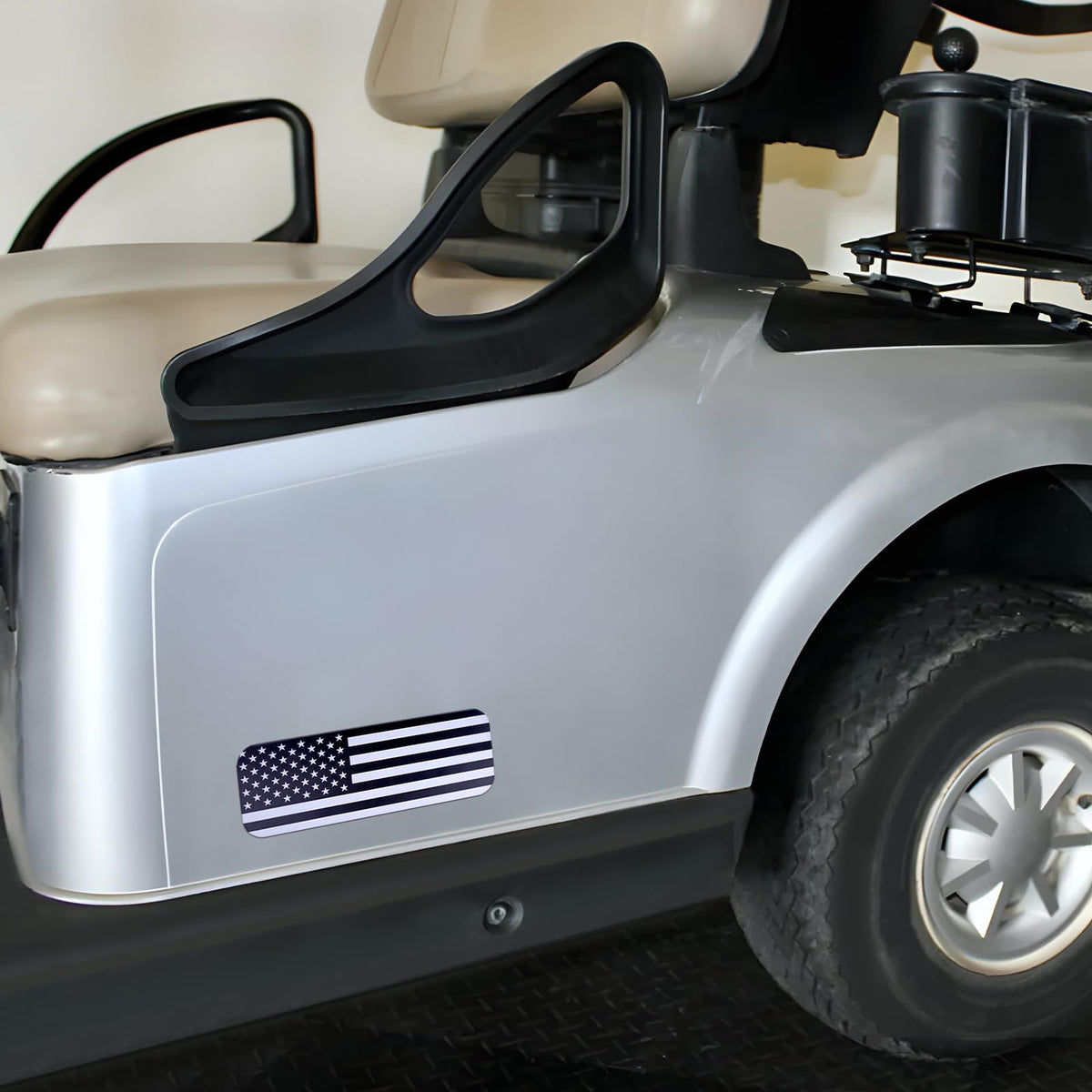 Alicatong durable front plate for EZ-GO ELiTE, maintains clean appearance.