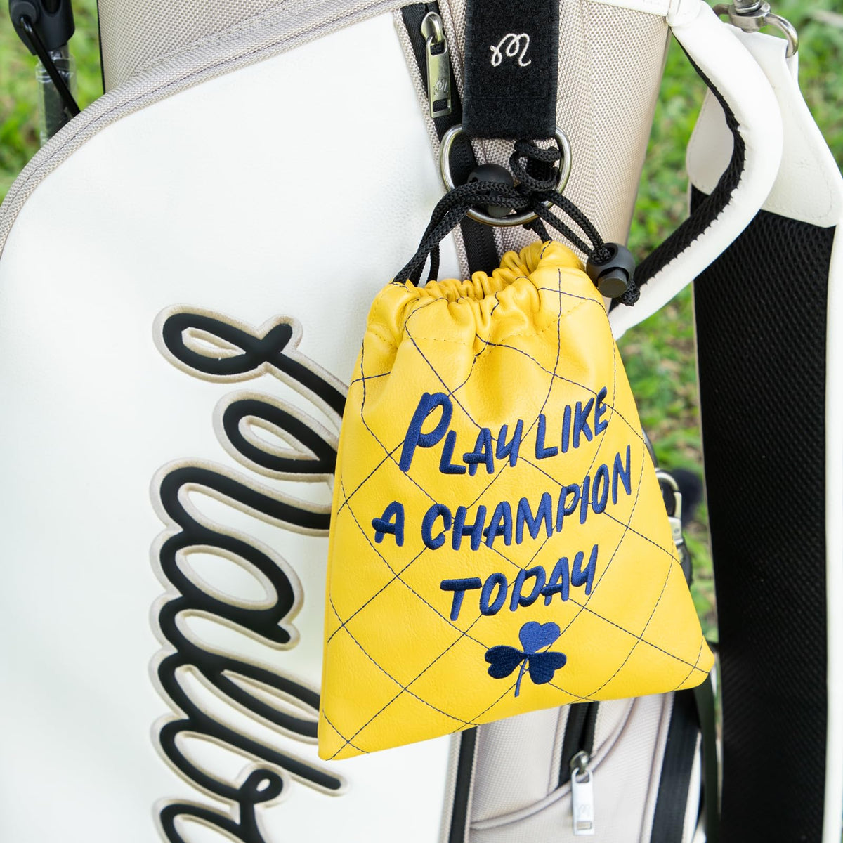 Aliennana Valuables Pouch attached to a bag demonstrates easy portability during rounds.