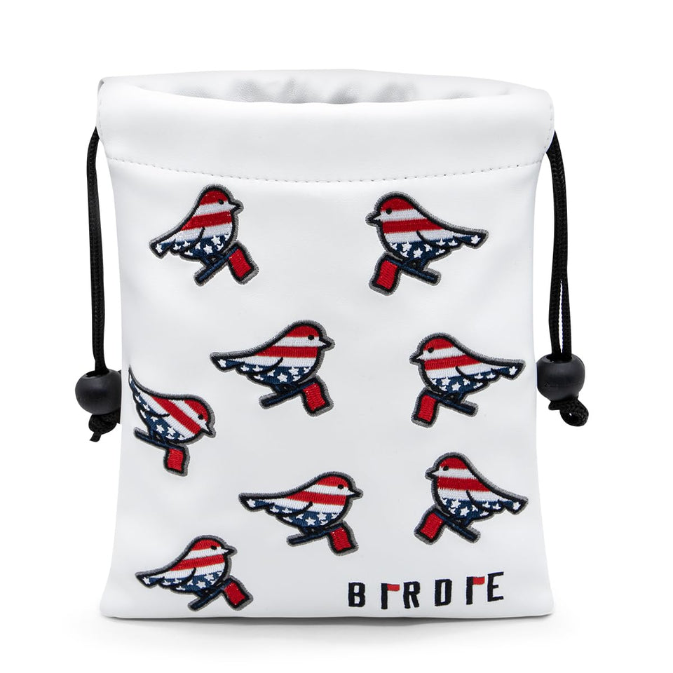 Aliennana golf-valuables-pouch on bag for secure, quick-access essentials during a round.