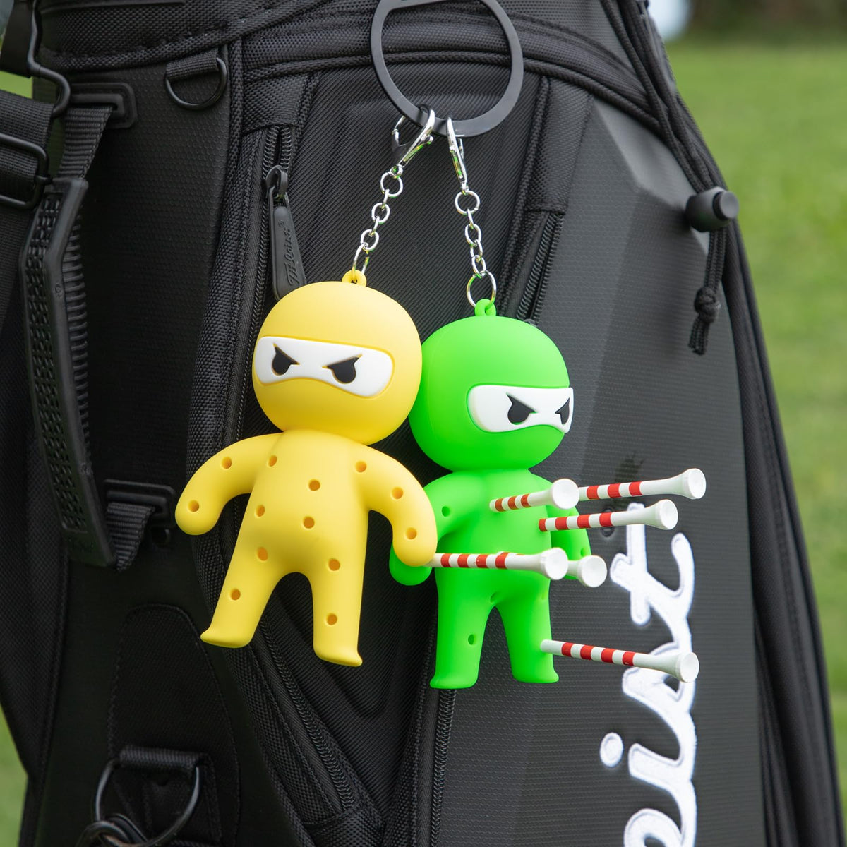 Aliennana tee holder keychain clipped to bag for quick tee access