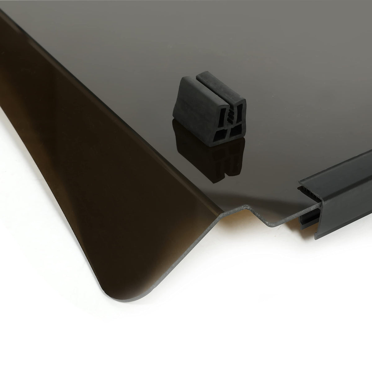 ALMULOO easy-install windscreen fits EZGO S4/L4 confidently.