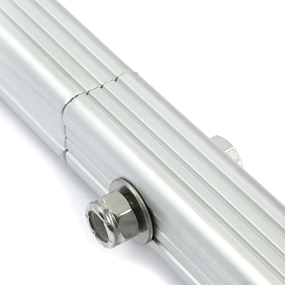 ALMULOO aluminum strut resists rust for rainy-day use on golf carts