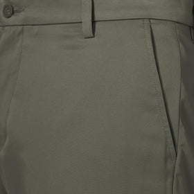 Amazon Essentials leg opening 8.5 inches provides easy movement and layering options.