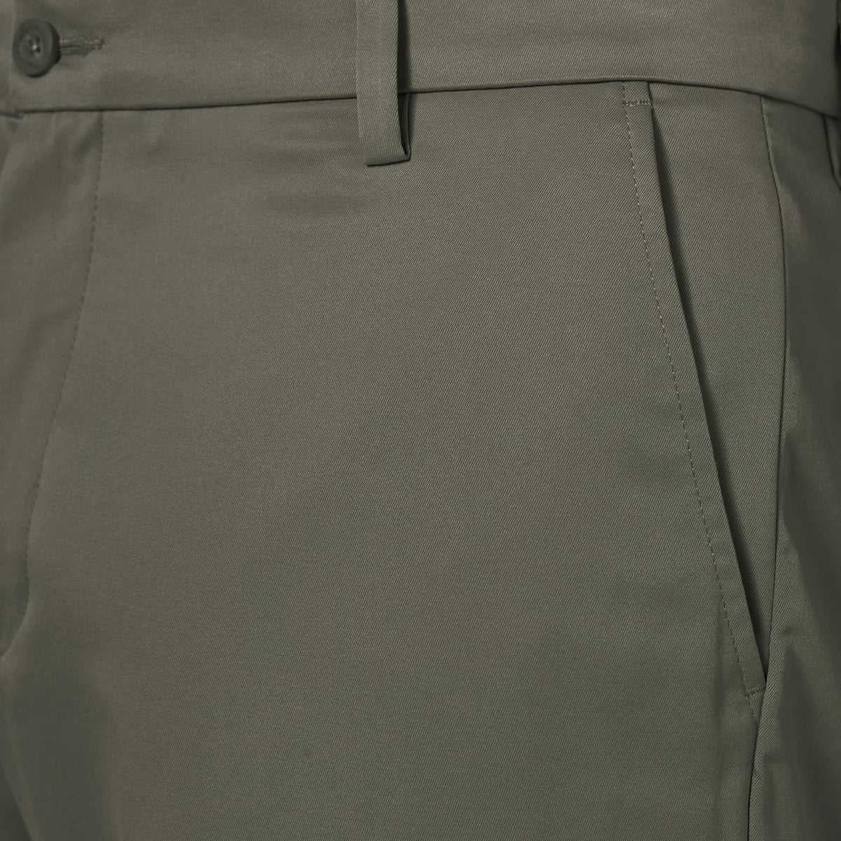 Amazon Essentials side view demonstrates classic-fit through hip and thigh for free movement.