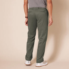 Amazon Essentials golf pant waistband and pocket details show practical storage