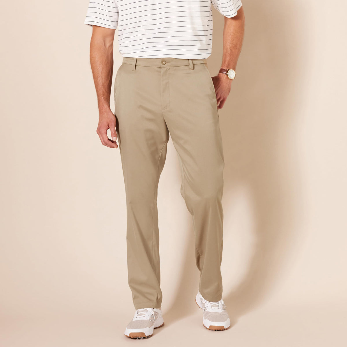 Amazon Essentials men's classic-fit stretch golf pant waist with shirt-gripping waistband