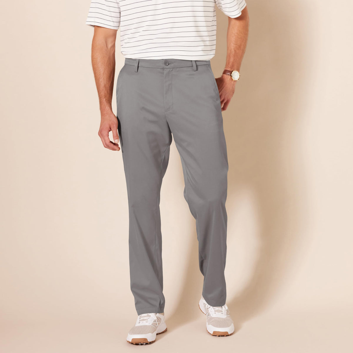 Amazon Essentials pants highlighting front/back pockets and fifth pocket for tees