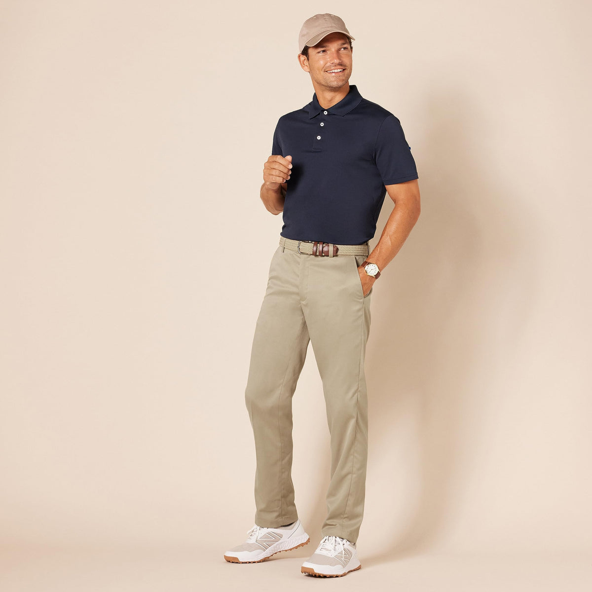 Amazon Essentials straight-fit golf pant fifth pocket for tees and markers.