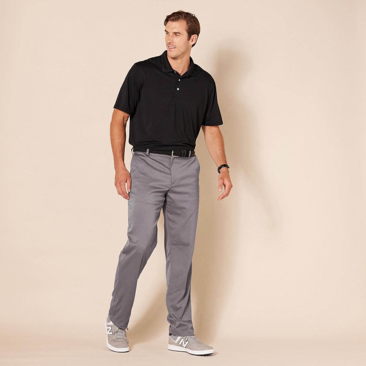 Amazon Essentials gray golf pant pairs with many outfits
