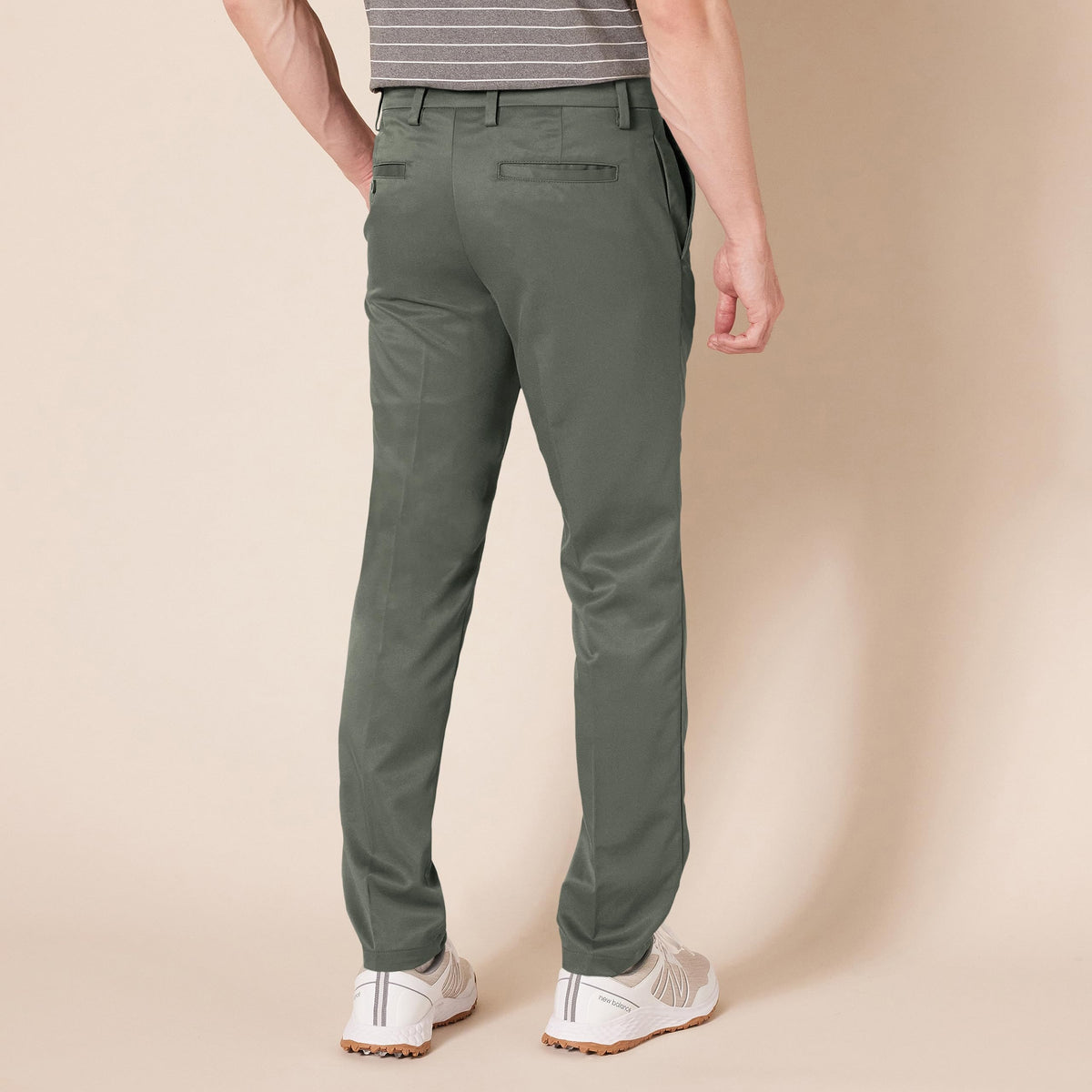 Amazon Essentials olive golf pant with tapered leg and comfortable waistband for neatly tucked shirts.