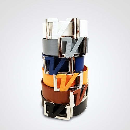 AMBA7 Italian leather belt buckle close-up with premium finish.
