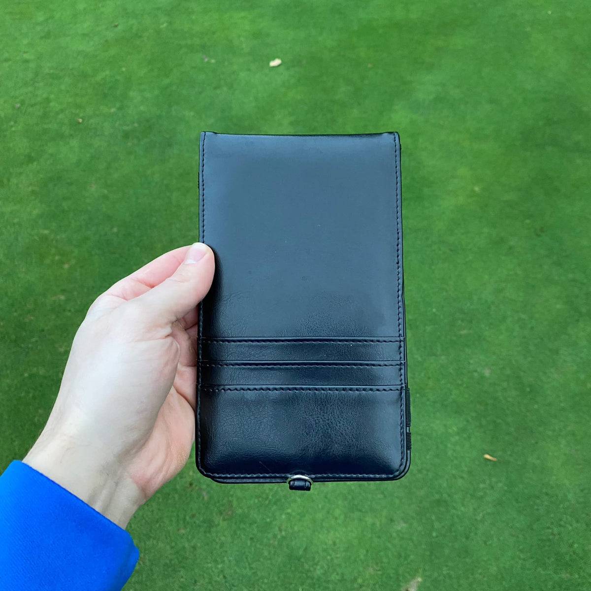 APEX GOLF PERFORMANCE golf caddie essentials keeps data organized.
