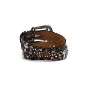 Leather keeper helps tidy ARIAT belt straps.