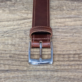 Ashford Ridge belt features seven-hole sizing for flexible fit.