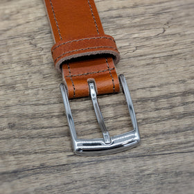 Ashford Ridge belt worn with a suit for a polished look
