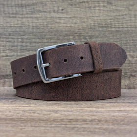 Ashford Ridge England-made belt with silver buckle elevates smart casual looks.