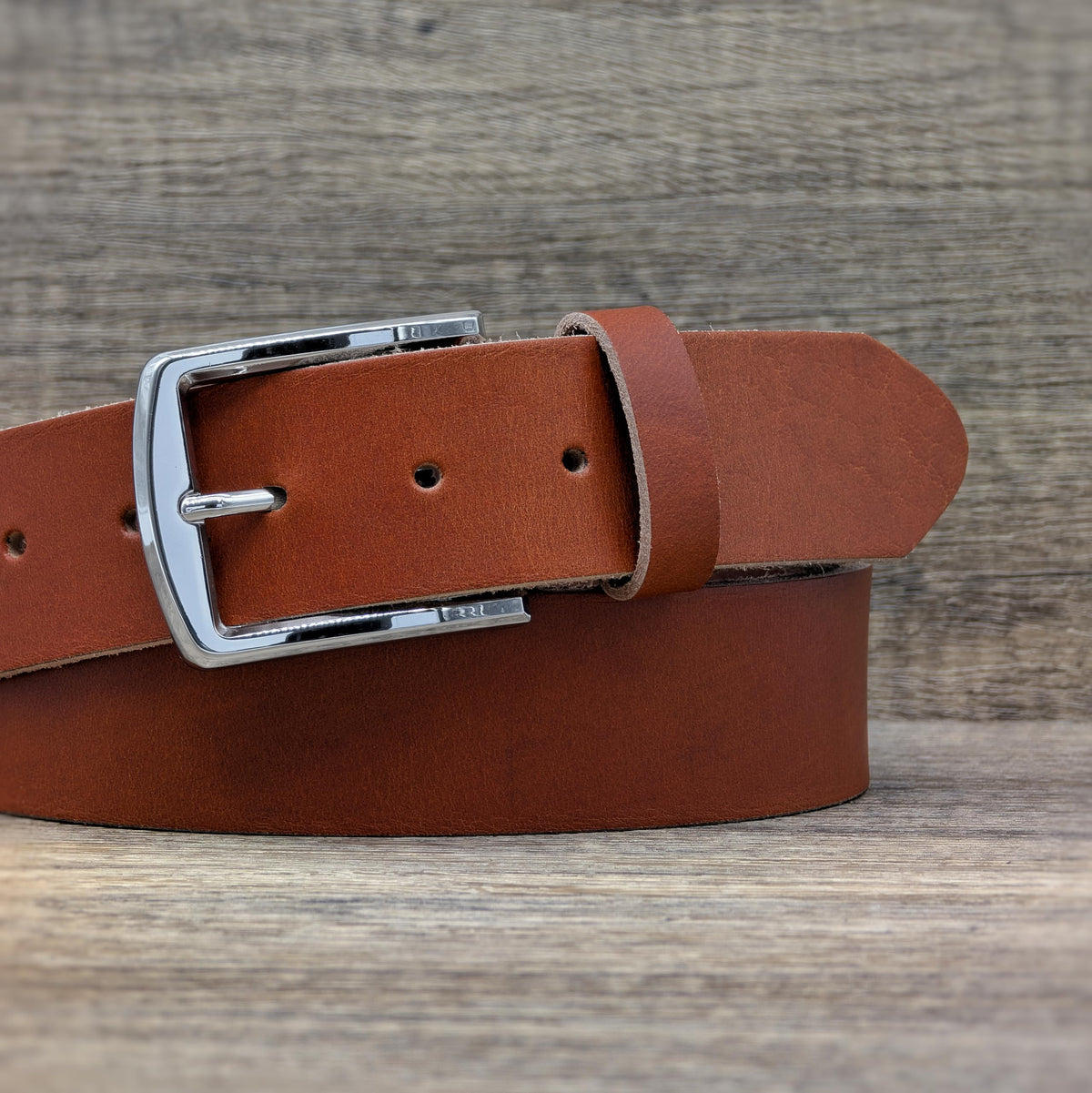 Front view of Ashford Ridge belt with silver buckle for timeless style