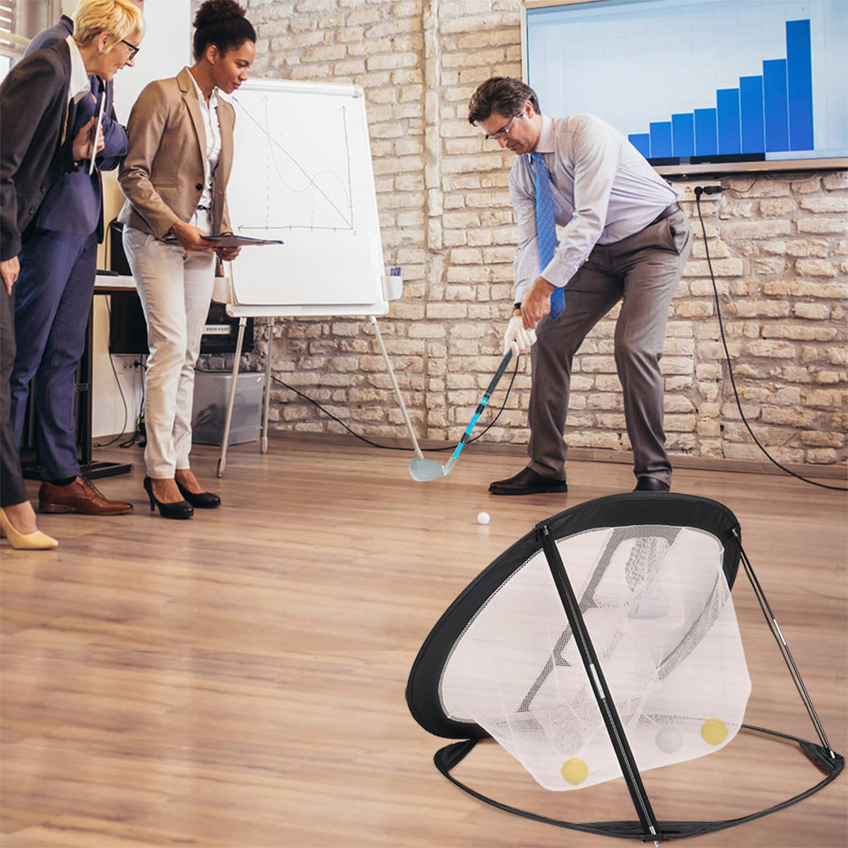 Ausluofell Putter with ergonomic anti-slip grip offers secure handling in sweaty or wet conditions.