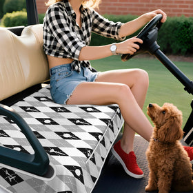 Lightweight Awufncksn accessory for on-the-go golfers.