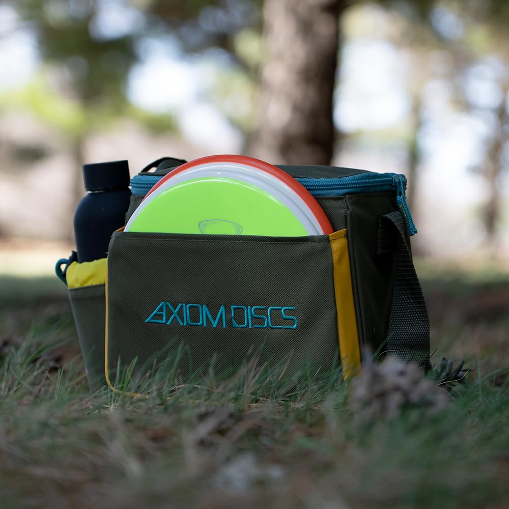 Axiom Discs Cell Bag durable 900D polyester resists wear on every round.