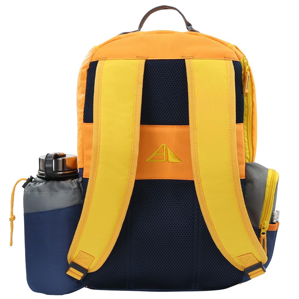 Axiom Discs Shuttle 32oz water bottle pocket in use