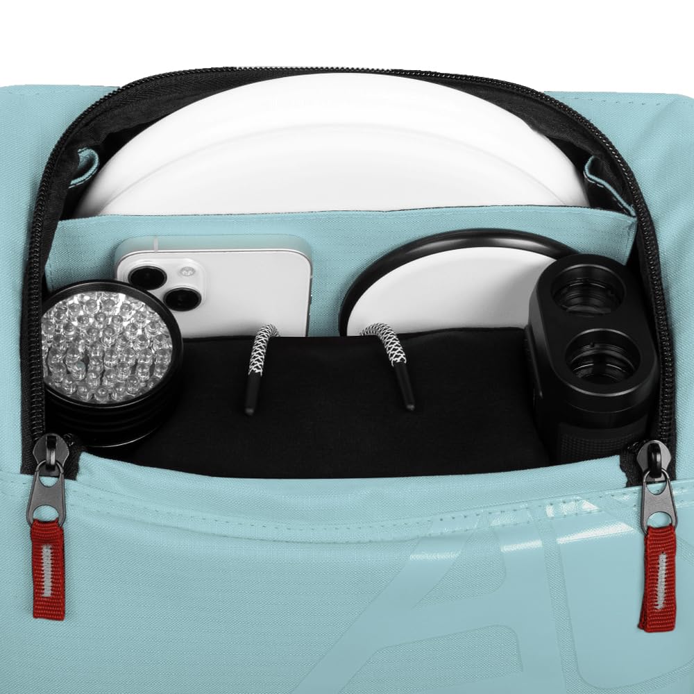 Water bottle pocket and storage options on Voyager Lite.