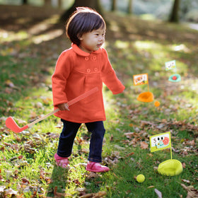 B. toys Hole-in-Fun golf set supports shared play and social interaction.