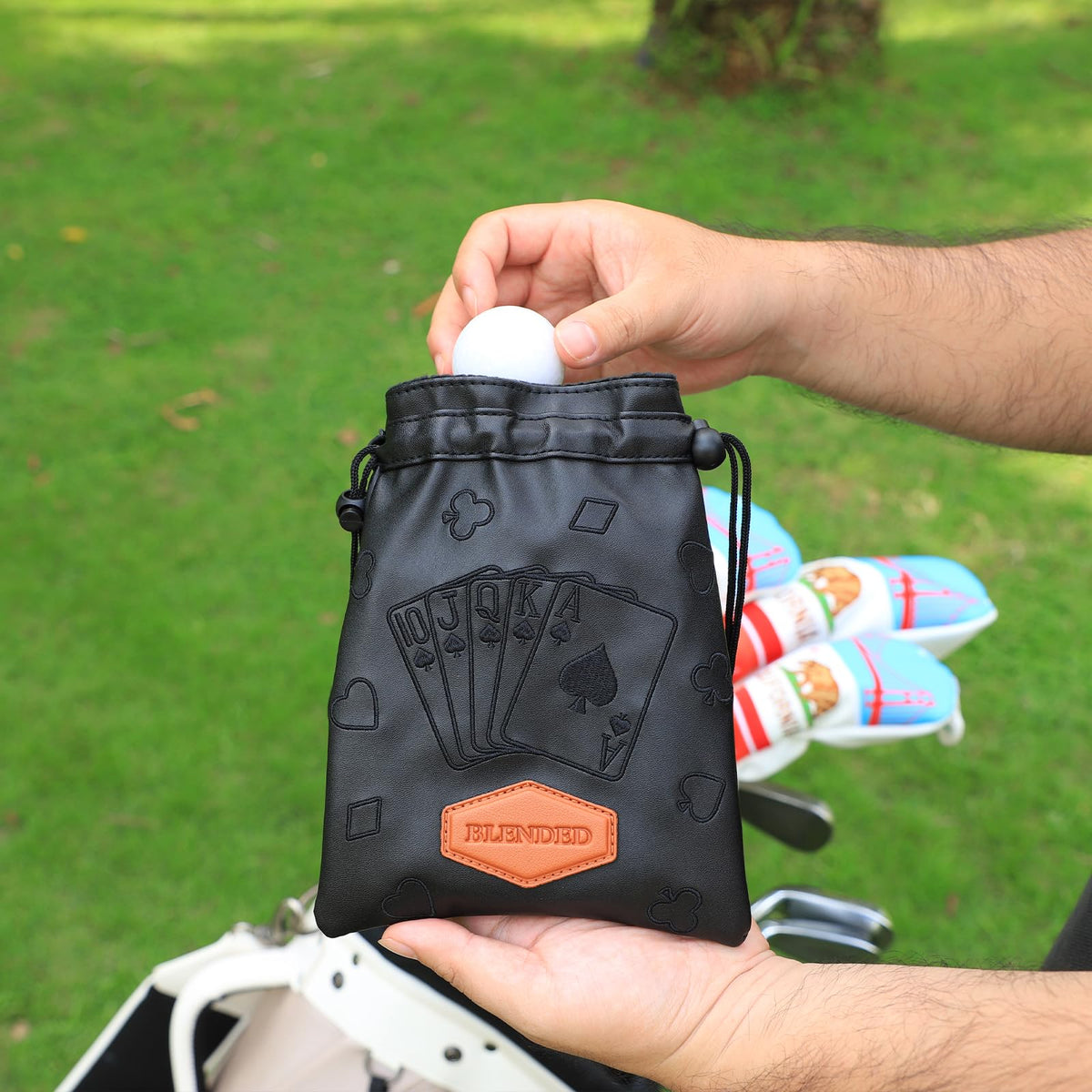 BAIRBRE embroidery detail pouch adds color to your golf bag.