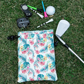 BAIRBRE compact 6W x 7H pouch size fits most golf bags neatly.