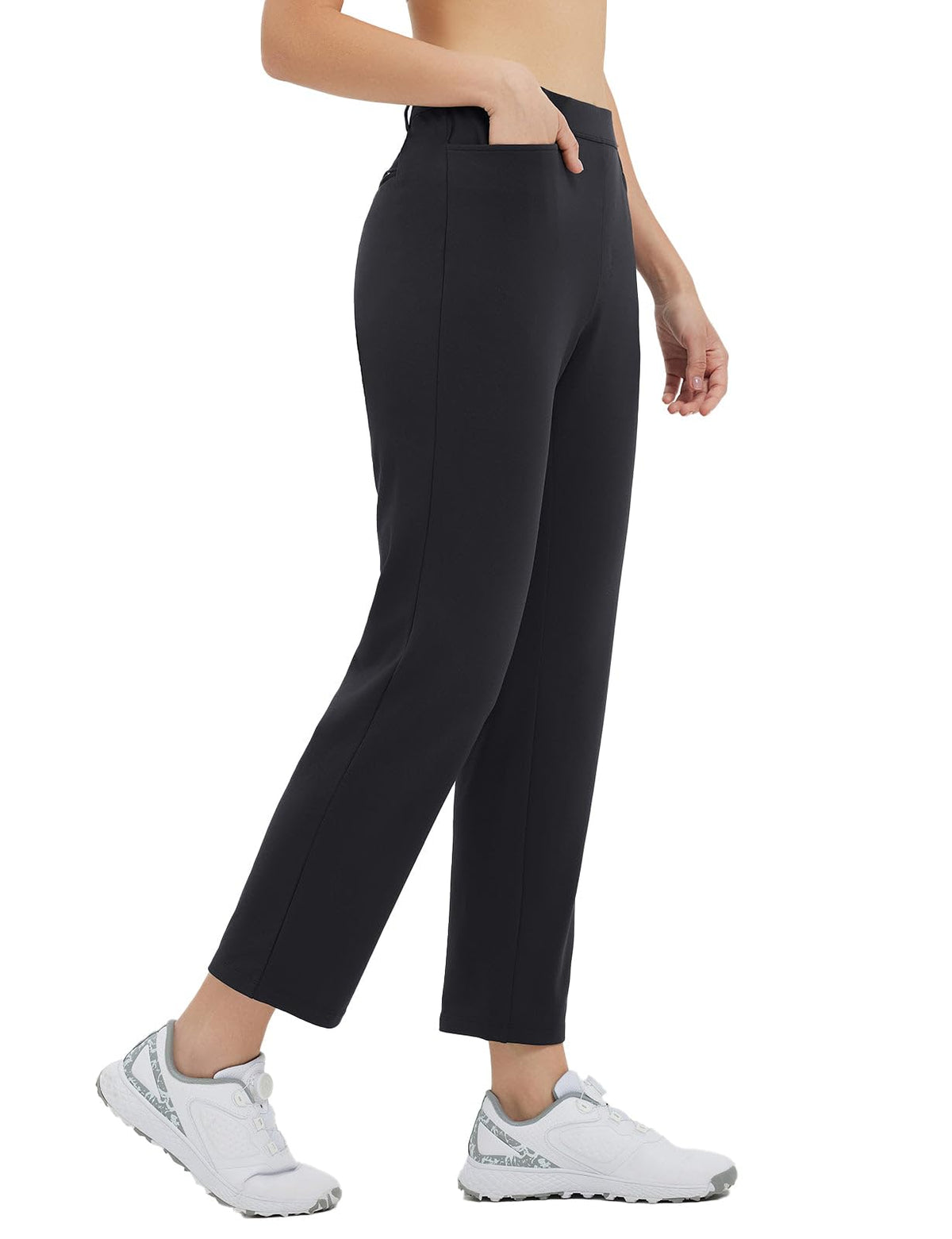 Baleaf fleece-lined pants side pocket demonstrating secure storage during travel.