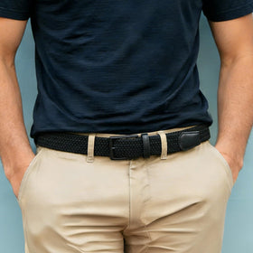 BELTROAD lightweight breathable men's belt keeps you cool on the course.