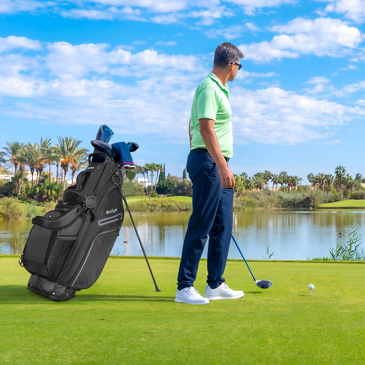 Beutyal lightweight stand bag front view for easy carrying.