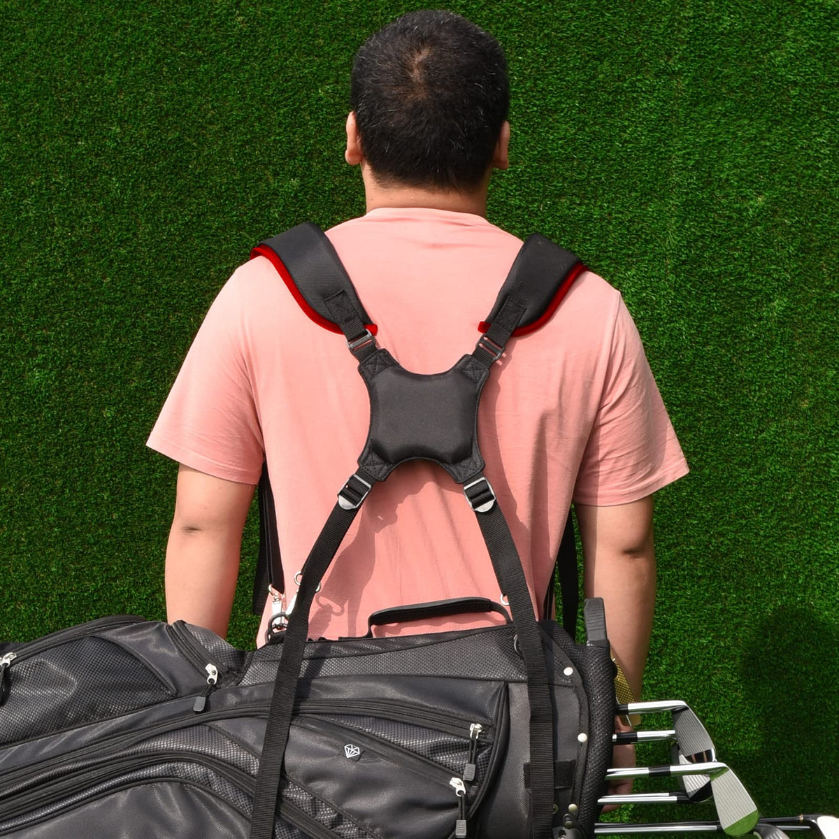 Big Teeth double-shoulder design prevents slipping during carry.