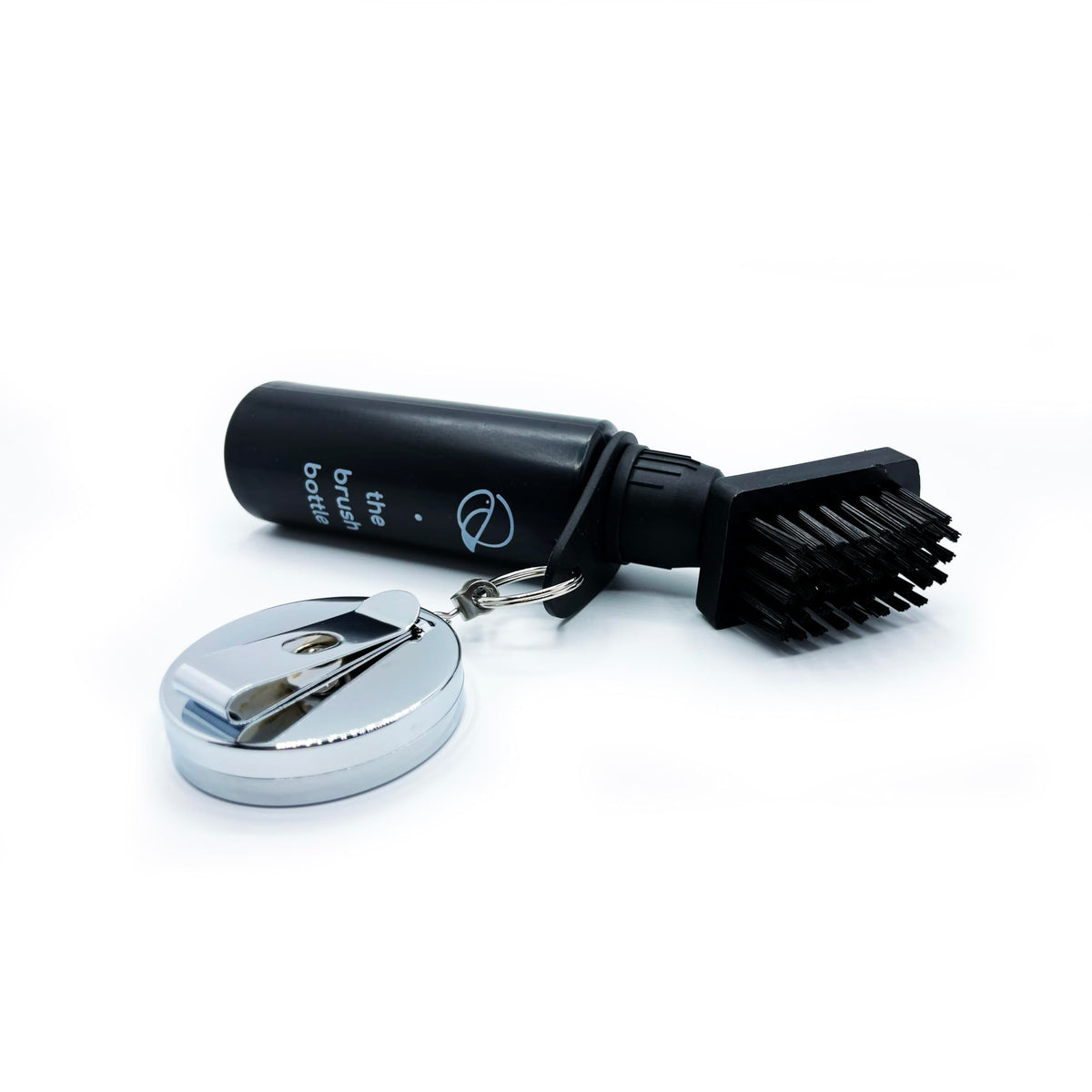 Birdskie water-squeeze mechanism for effortless on-course cleaning