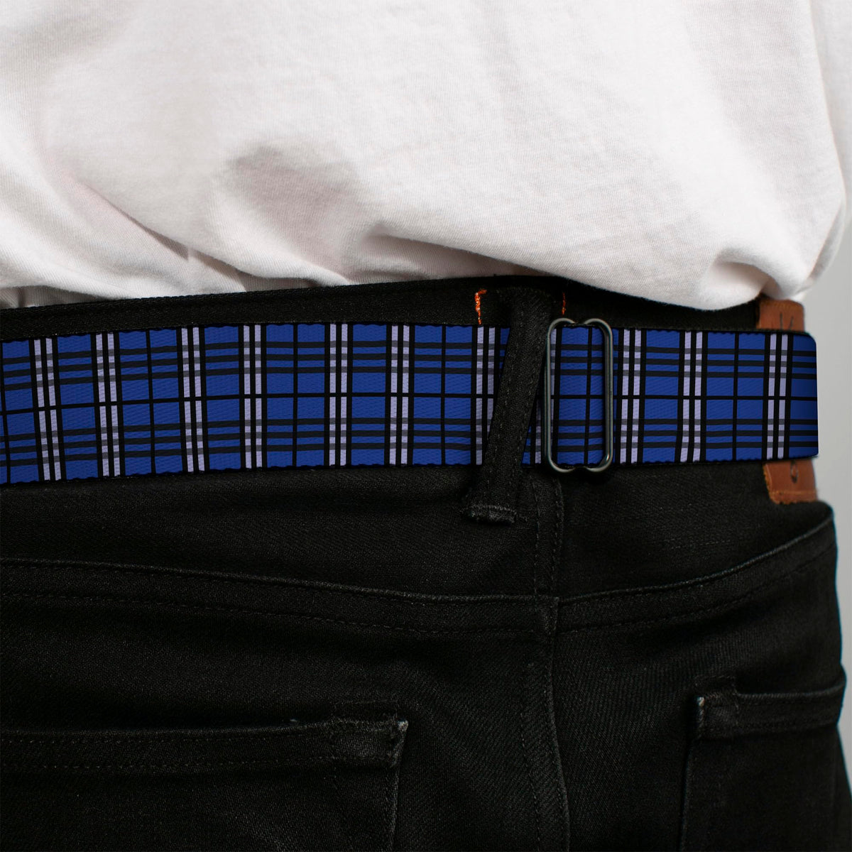 Buckle-Down durable polyester and chrome-plated hardware for long-lasting everyday wear.