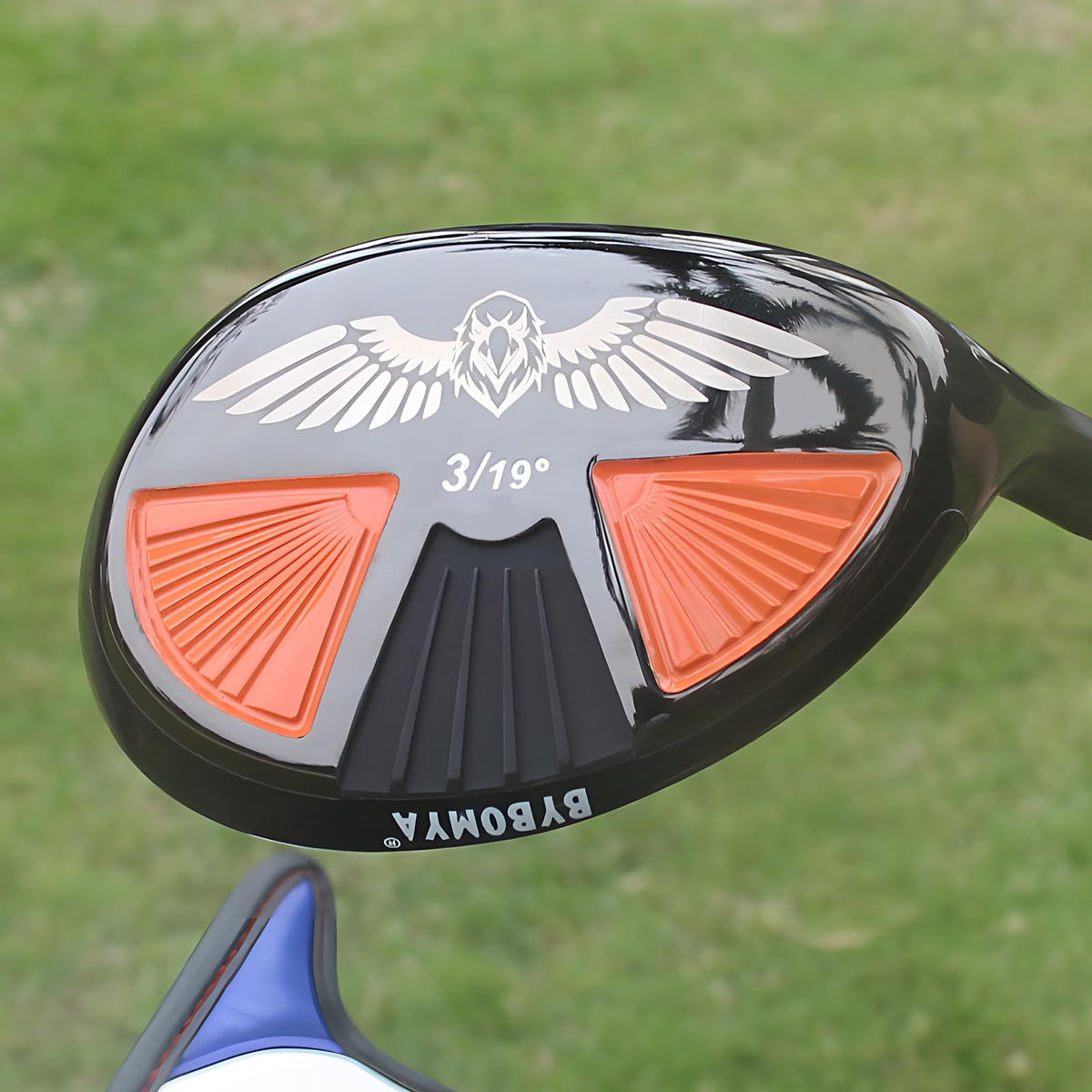 Bybomya G Series head-cover protects your hybrid during transport
