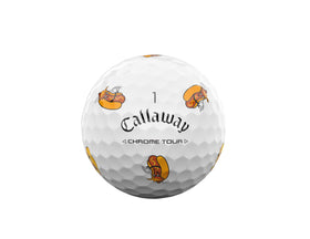 Callaway Chrome Tour balls core close-up highlighting soft feel and distance potential.