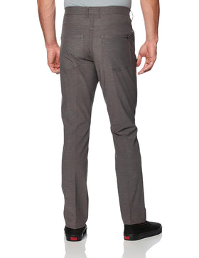 Callaway EverPlay pants showing Opti-Dri moisture-wicking for dry comfort during play.