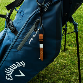 Callaway Heritage Club Brush features durable nylon bristles that safely wipe away dirt.