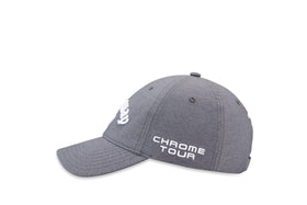 Callaway HW CG TA PERF PRO LW CHRCL 26 in-hand view demonstrates ergonomic handling.