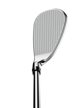 Callaway Mack Daddy CB Wedge closeup of grooves highlighting spin-friendly Jaws technology.
