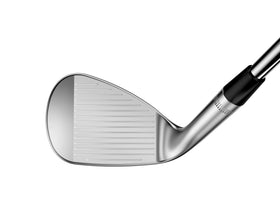 Callaway MD5 Jaws Wedge face close-up highlighting sharp grooves for increased spin.